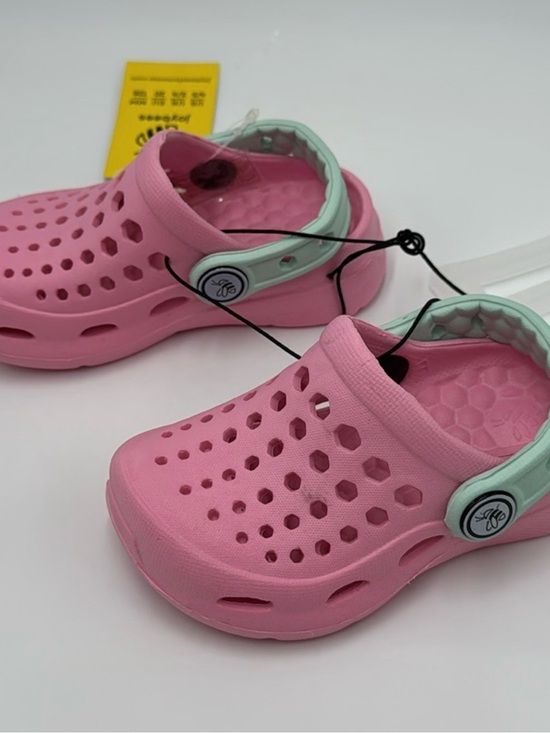 Other - NWT Joybees Kids' Active Clog - Soft Pink / Mint,
Size 4/5